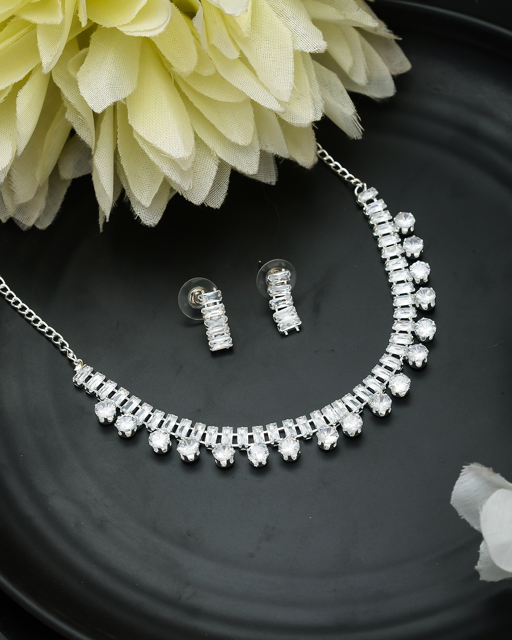 white stone silver neckless